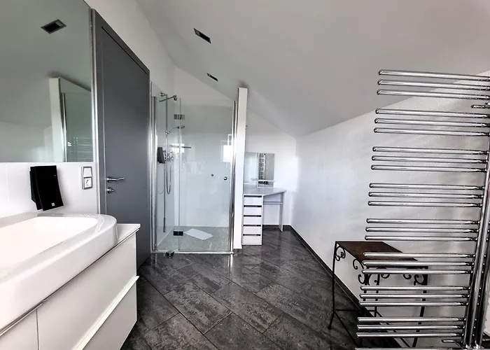 Mountains And Lakes - Gaumberg *