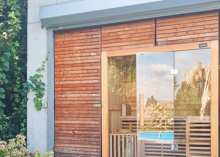 Mountains And Lakes - Gaumberg فيلة